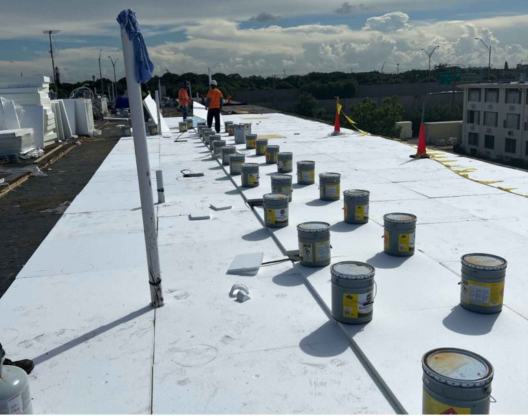 Flat Roof Drainage: Scuppers, Interior Drains & Overflow Design for Florida Homes