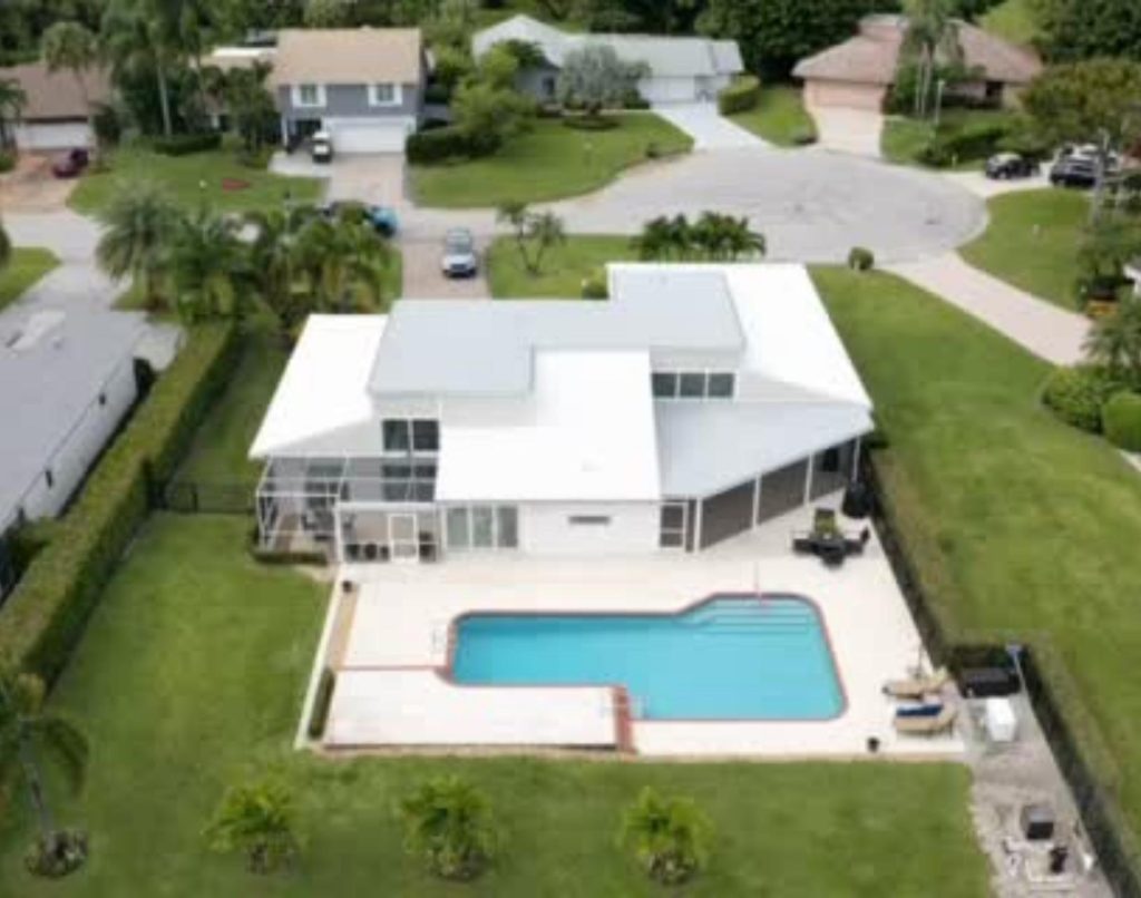 The Tequesta Luxury Real Estate Roofing Guide: What Buyers and Sellers Both Need to Know